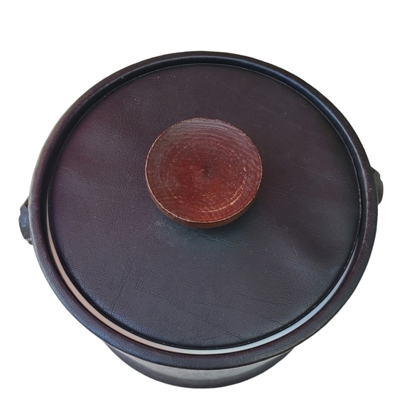 Vintage MCM faux leather Ice bucket with Lid and tongs - Picture 12 of 15